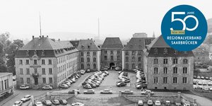 Historische Schwarz Weiß Aufnahme des Saarbrücker Schlosses