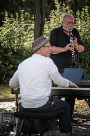 4438_Swinging_KlezmerSRGB3056___Kerstin_Krämer_2333x3500