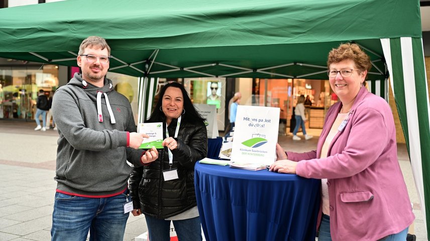 Bündnispartner am Infostand