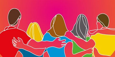 Junge Menschen umarmen sich