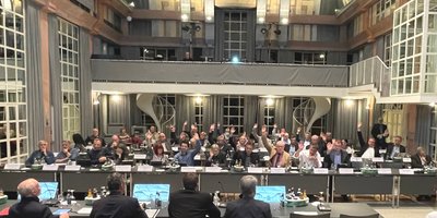 Die Fraktionen von SPD, CDU und FDP stimmen für den Haushalt 2024 des Regionalverbandes