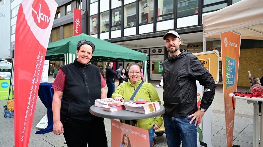 Bündnispartner am Infostand